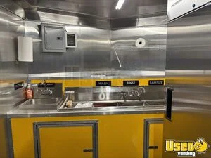 2025 Kitchen Concession Trailer Kitchen Food Trailer Stainless Steel Wall Covers North Carolina for Sale
