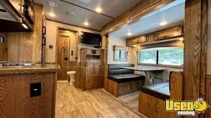 2025 Living Quarters Horse Trailer Living Quarters Horse Trailer Kitchen Sinks North Carolina for Sale