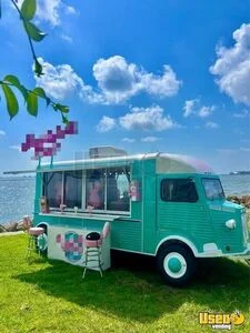 2025 Mobile Salon Trailer Mobile Hair & Nail Salon Truck Concession Window Florida for Sale