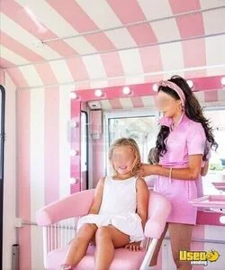 2025 Mobile Salon Trailer Mobile Hair & Nail Salon Truck Electrical Outlets Florida for Sale