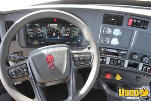 2025 T880 Kenworth Semi Truck 12 North Dakota for Sale