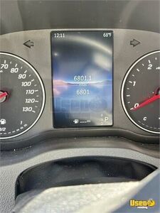 2025 Wagntails Mercedes Sprinter Dog Grooming Pet Care / Veterinary Truck 9 New Jersey Diesel Engine for Sale