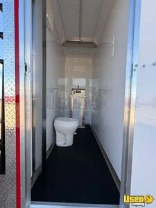 2026 8.5x22 Kitchen Food Trailer Exterior Customer Counter Texas for Sale