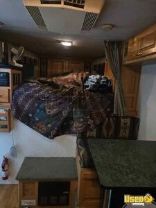 3 Horse Living Quarters Trailer 3-horse Lq Trailer Air Conditioners Kentucky for Sale