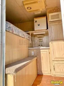3 Horse Living Quarters Trailer 3-horse Lq Trailer Kitchen Sinks Texas for Sale