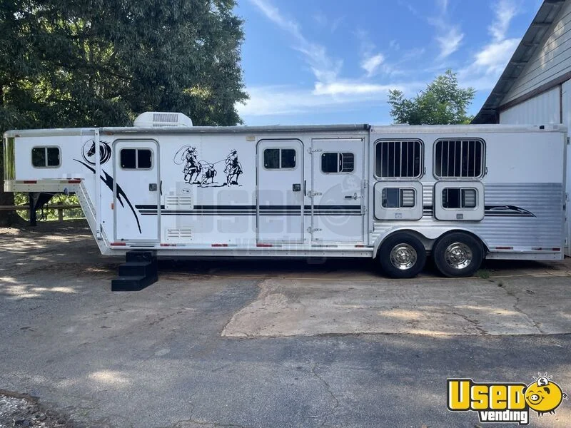 3 Horse Living Quarters Trailer 3-horse Lq Trailer Restroom Georgia for Sale