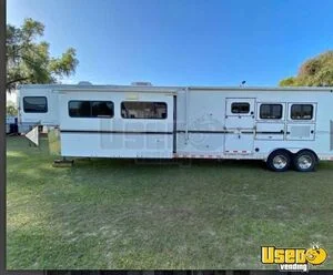 2007 Sundowner All Aluminum 3 Stall Horse Living Quarters Trailer for Sale in Florida!
