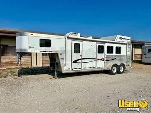 2005 22' Cherokee Tomahawk 3 Horse Trailer Living Quarters for Sale in Texas!