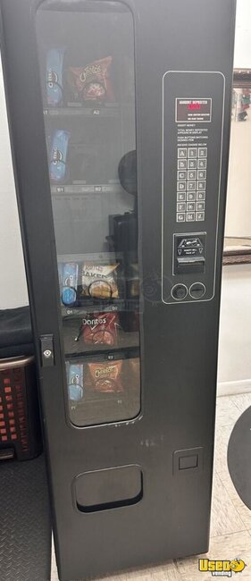 3120 Usi Snack Machine Florida for Sale