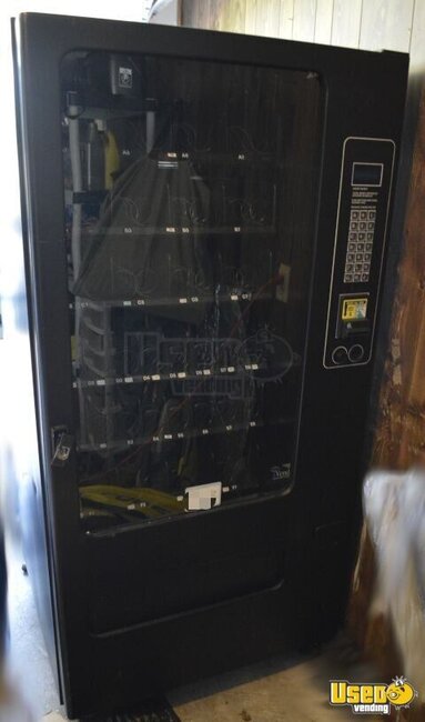 3184 Usi Snack Machine Virginia for Sale