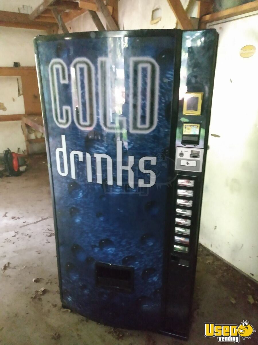 Dixie Narco 368 Refurbished Soda Cold Drink Vending Machine For Sale in