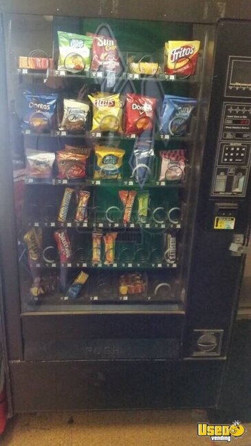 4900 Soda Vending Machines California for Sale