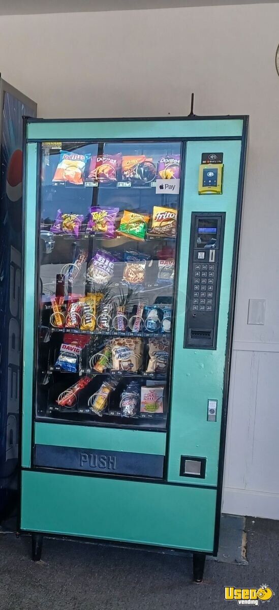 Automatic Products AP6600 Snack and Cookies Vending Machine For Sale in