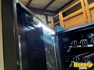 6600 Automatic Products Snack Machine 5 California for Sale