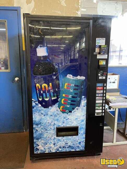 720tdx00323 Refurbished Soda Vending Machine Illinois for Sale