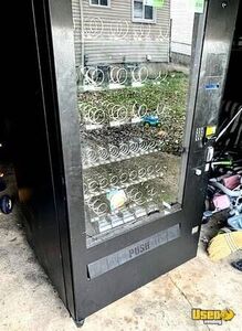 7600 Automatic Products Snack Machine Michigan for Sale