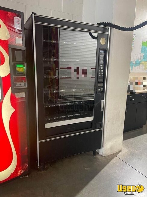 8 157d Crane National Snack Machine Georgia for Sale