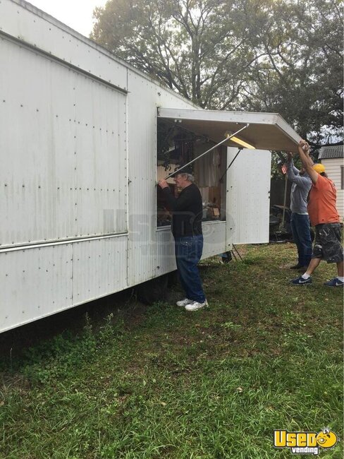 8' X 20' Custom-made Pull Behind Show Trailer Other Mobile Business Florida for Sale