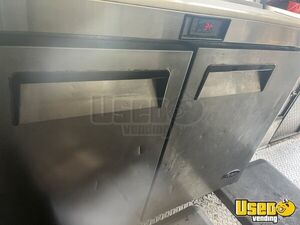 97 Chassis 45 All-purpose Food Truck Stainless Steel Wall Covers Tennessee Diesel Engine for Sale