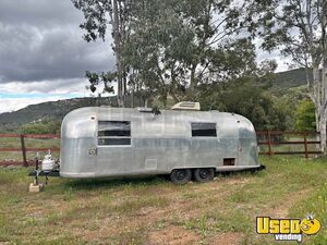 Clean - Airstream Land Yacht Tiny Home on Wheels with Bathroom for Sale in California!