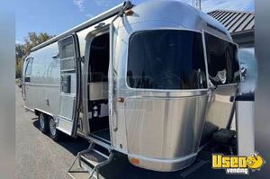 2017 24' Airstream International Trailer with Bathroom Tiny Home on Wheels for Sale in Idaho!