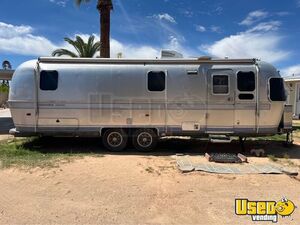 29' Airstream Excella Travel Trailer with Bathroom Mobile Home Unit for Sale in Nevada!