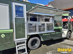 2007 GMC Morgan All-Purpose Food Truck with Pro-Fire System for Sale in British Columbia!