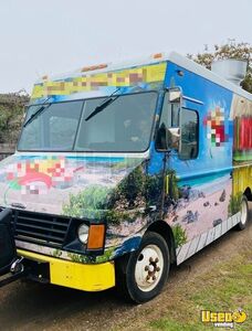 2002 5.9L Freightliner Diesel Step Van Kitchen Food Truck for Sale in British Columbia!