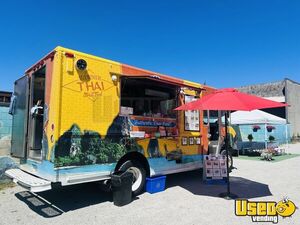 Turnkey - 24' 2002 Freightliner Utilimaster All-Purpose Food Truck | Mobile Food Unit for Sale in British Columbia!