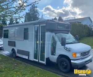 2007 Ford E450 Diesel Food Truck / Ready to Roll Kitchen on Wheels for Sale in British Columbia!