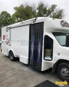2005 21' Ford E450 Gas Food Truck with Pro-Fire Suppression w/ HCD Insignia for Sale in California!
