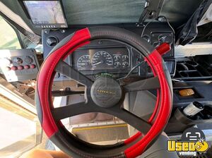 2002 25' Chevrolet Workhorse All-Purpose Food Truck with HCD Insignia for Sale in California!