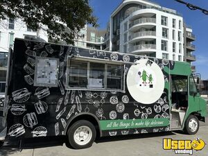 2011 22' Ford Workhorse Food Truck with Pro-Fire Suppression for Sale in California!