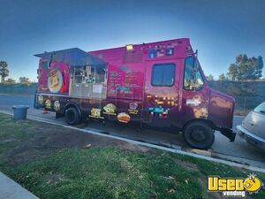 Well-Maintained 2015 16' Ford Econoline All-Purpose Food Truck for Sale in California!