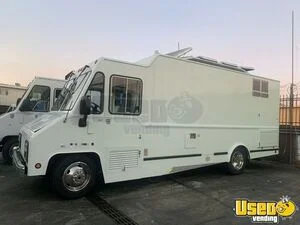 2002 Chevrolet All-Purpose Food Truck with HCD Insignia for Sale in California!