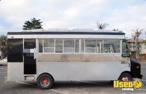 Chevy Kurbmaster Permitted & Rebuilt (New Engine Low Miles ) Food Truck for Sale in California!!!
