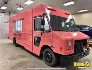 2009 26' Freightliner MT45 Mobile Kitchen Food Truck w/ HCD Insignia + Fire System for Sale in California!