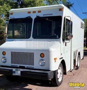 2004 Chevrolet Workhorse P42 Kitchen Food Truck with Pro-Fire System for Sale in Colorado!