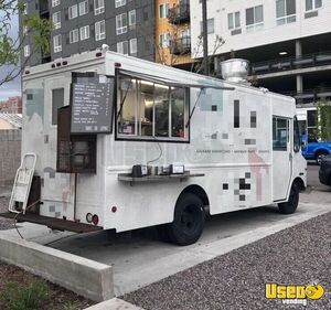 NEW ENGINE 2001 Chevrolet Workhorse 24' Mobile Kitchen Food Truck for Sale in Colorado!