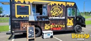TURNKEY - 20' Freightliner MT45 Diesel Food Truck | Mobile Food Unit for Sale in Connecticut!
