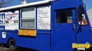 2015 Chevrolet P30 Step Van All-Purpose Food Truck for Sale in Connecticut!