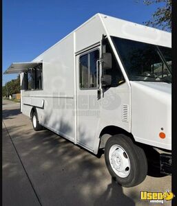 2005 30' Freightliner MT45 All-Purpose Food Truck | Mobile Food Unit for Sale in District of Columbia!