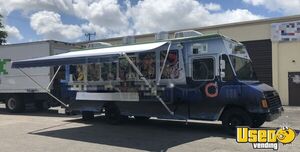 2001 - 18' Workhorse Step Van Street Food Truck with Commercial Kitchen for Sale in Florida!
