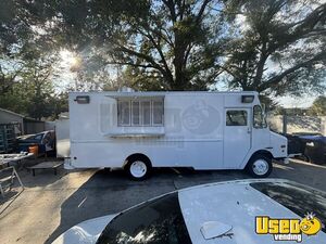Turnkey - Freightliner MT45 Food Truck with Newly Built 2025 Kitchen & New, Never Used Equipment for Sale in Florida!
