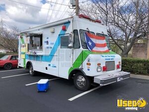 Low Mileage -  24' Isuzu Step Van All-Purpose Food Truck Mobile Food Unit for Sale in Florida!