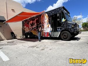 Fully Loaded - 2006 25' Workhorse P42 Food Truck with Pro-Fire Suppression for Sale in Florida!