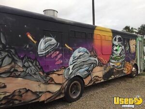 Goshen Coach Mobile Kitchen with New Engine | Food Truck for Sale in Florida!