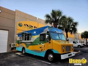 Loaded 2022 29' Ford F59 All-Purpose Food Truck Mobile Kitchen Unit w/ Pro Fire System for Sale in Florida!