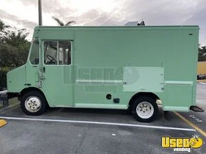 Versatile - 2005 Freightliner MT45 All-Purpose Food Truck DIY Mobile Vending Unit for Sale in Florida!