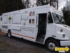 Used 2000 - 36' Freightliner Food Truck with Pro-Fire Suppression for Sale in Georgia!